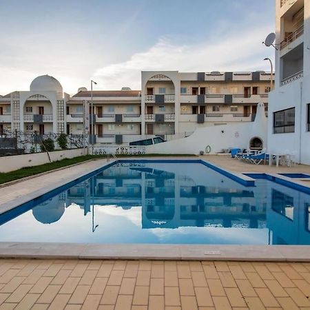 Central Apartment - Pool And Sea View & Albufeira Center Eksteriør billede