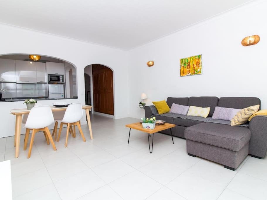 Central Apartment - Pool And Sea View & Albufeira Center Eksteriør billede