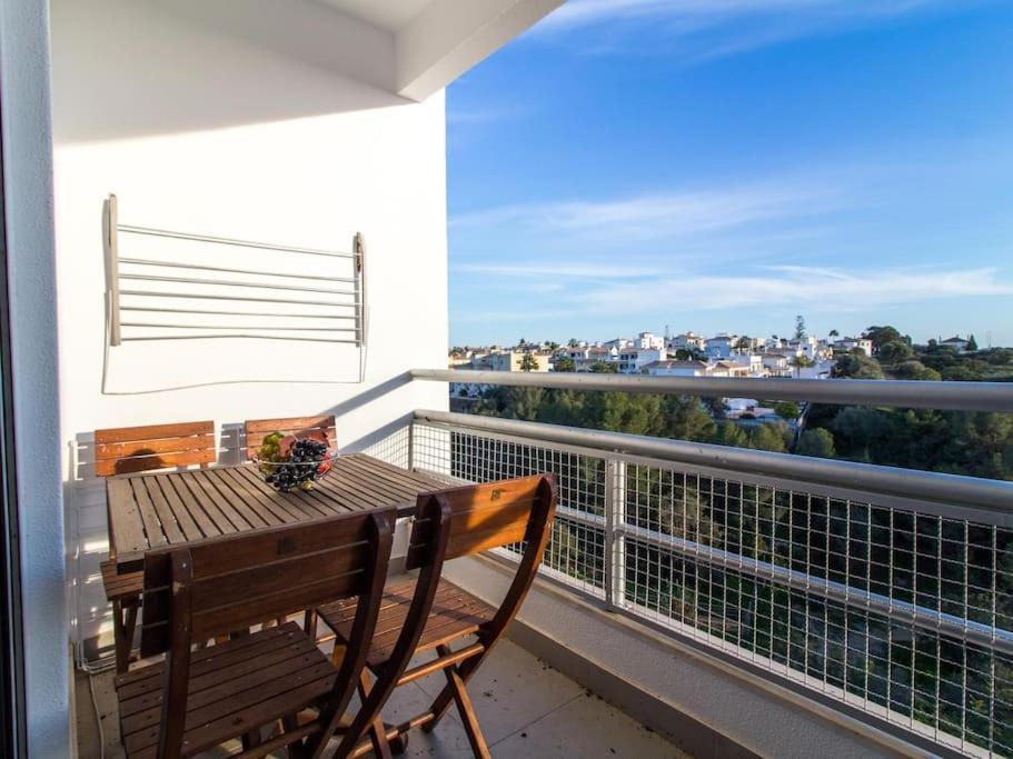 Central Apartment - Pool And Sea View & Albufeira Center Eksteriør billede